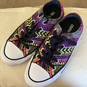 Coverse Shoes Woman’s size 5: funky colorful print